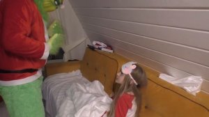 ГРИНЧ в Реальной жизни! Новогодние приключения Миланы и Ильи!