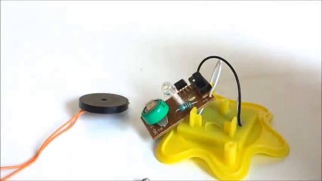 ? УБИВАТЕЛЬ КОМАРОВ из Садового Фонарика ✅ Очень даже просто и эффективно смотреть онлайн