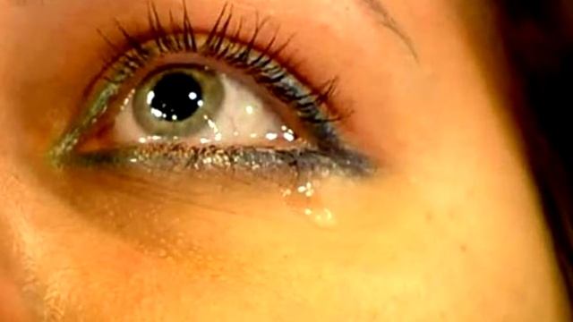 ЧТО БУДЕТ, ЕСЛИ ПРОТКНУТЬ ГЛАЗ смотреть онлайн