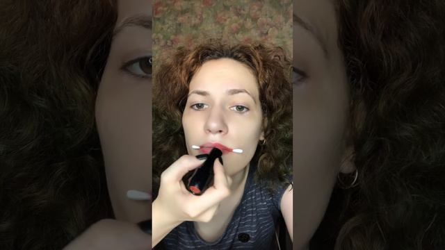 Увеличь губы за две секунды?