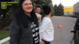 Как встречают русских воинов-освободителей в Светлодарске.