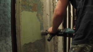 Лучший способ снять краску со стены