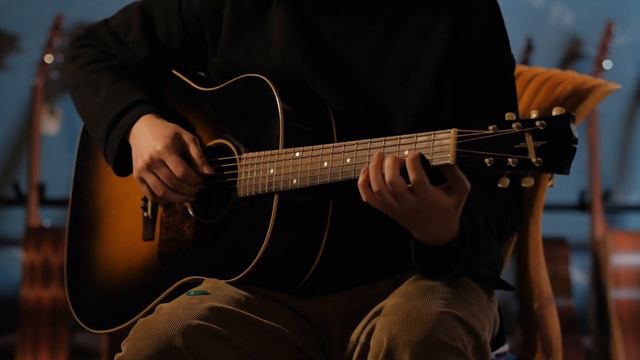 B&C Guitar / Pre-War Guitar Comparison смотреть онлайн