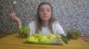 МУКБАНГ ОТВАРНОЙ КАРТОФЕЛЬ С МАЛОСОЛЬНЫМИ ГРУЗДОЧКАМИ И ОГУРЧИКАМИ | MUKBANG POTATOES