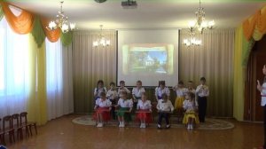 Оркестр. Колокольчики звенят.