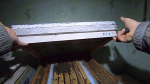 ЗИМОВКА ПЧЁЛ, ОБЗОР ЗИМОВНИКА! ЭКСТРЕМАЛЬНО ТЁПЛАЯ ЗИМА! КАК ЗИМУЮТ В ПОМЕЩЕНИИ НАШИ ПЧЁЛЫ...?🐝