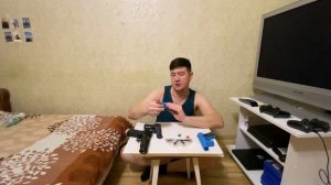 Обзор на пистолет с дисковыми пулями, игрушечный пистолет из СССР и сравнение с другими пистолетами