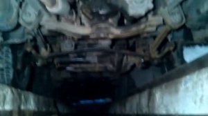 Уаз Патриот залез протянуть задние стремянки.