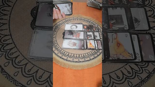 ЧТО ЖДЁТ ВАШУ ПАРУ святочное гадание на оракуле Лисы