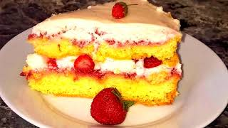 Бисквитный торт с клубникой. Пышный бисквит и сметанный крем. Очень вкусный домашний торт.