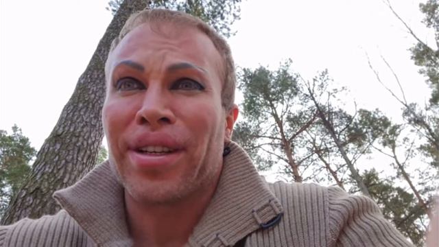 Шпак самоидентифицировался Туалетный Утёнок. Работать надо головой а не 12 часов в день смотреть онлайн