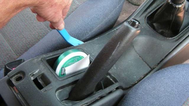 How to Subaru Legacy and Outback car Stereo radio Removal replace