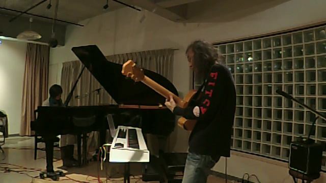 Fictionary - 笹原孝之（g）笹原玲子（p）- VOX MV50 Clean смотреть онлайн