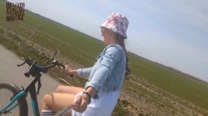 Marta Vlog. Present day. Good weather. Bike. Field, nature