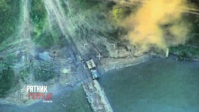 Короткая история из жизни одной украинской переправы в Херсонской области. смотреть онлайн