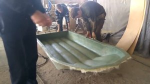 Как снять стеклопластиковое изделие с матрицы