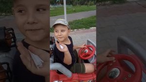 Детский электромобиль на шуруповертах
