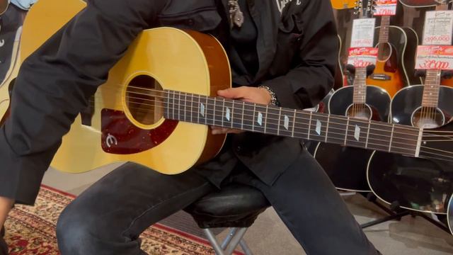 Epiphone Texan by Gibson смотреть онлайн