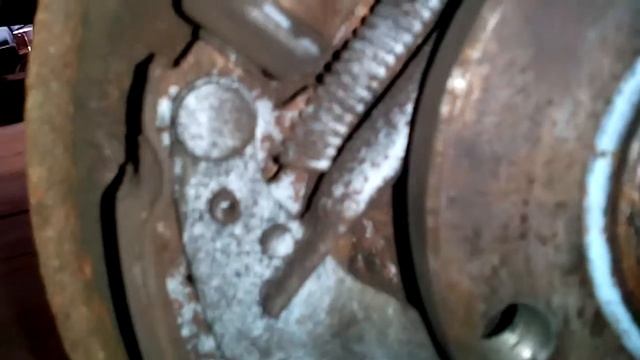 Тормозные колодки Ситроен Берлинго. Износ. смотреть онлайн