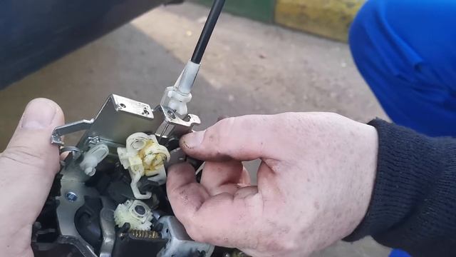 ниссан патфайндер ремонт замка задней двери и дворника багажника смотреть онлайн