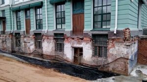 ТАЙНА ЗАКОПАННЫХ ДОМОВ. ПОЧЕМУ раньше ТАК строили?