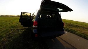 Toyota Land Cruiser 200 5.7 V8