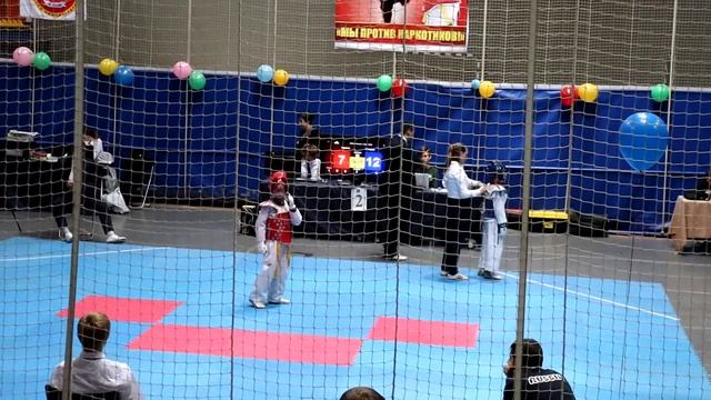 Данил Жиздюк - 3 бой / 04.11.2018 смотреть онлайн