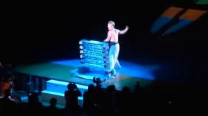 Дольф Лунгрен   разбивания льда