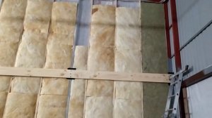 Начало утепления металло-каркасного гаража.