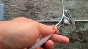 In Hand Review of Schick Quattro Titanium Razor