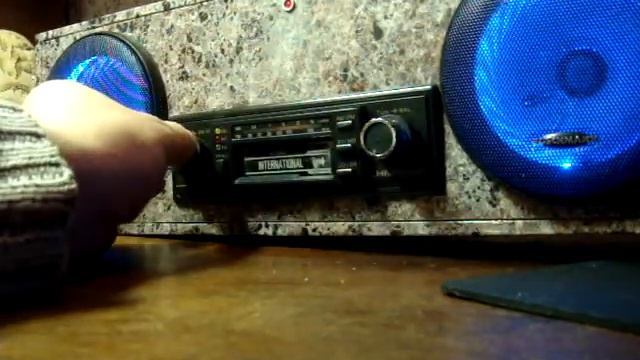 Супер музыкальный центр. Вторая жизнь автомагнитолы "International" своими руками. смотреть онлайн