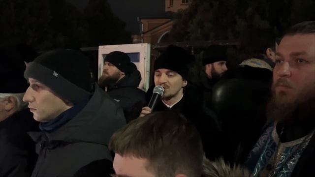 ❗️😭Соборна молитва духовенства та вірян Вінниці біля незаконно зачиненого храму смотреть онлайн