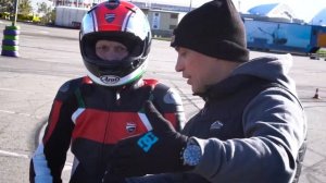 Марат Канкадзе обучает Николая на Ducati Panigale 959