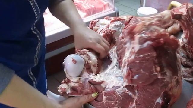 Профессия мясник — не женская?
