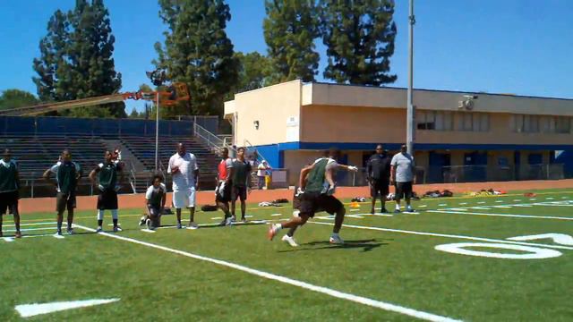 Chris Harper vs good press from Ishmael Adams смотреть онлайн