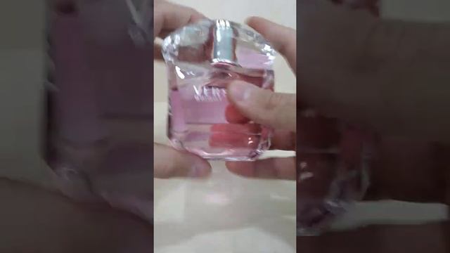 Женская туалетная вода Versace Bright Crystal. Духи женские Версаче Брайт Кристалл. Демонстрация. смотреть онлайн