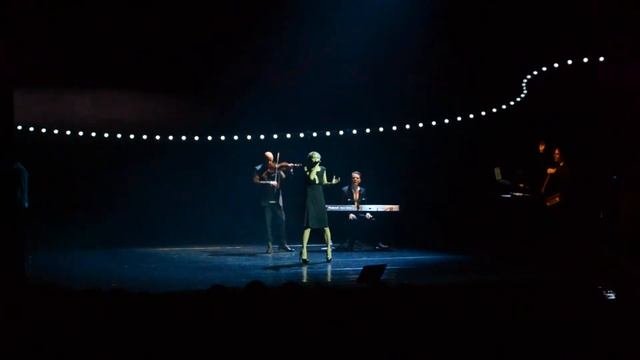 Patricia Kaas - Padam, Padam (Kiev. 09.12.2012)
