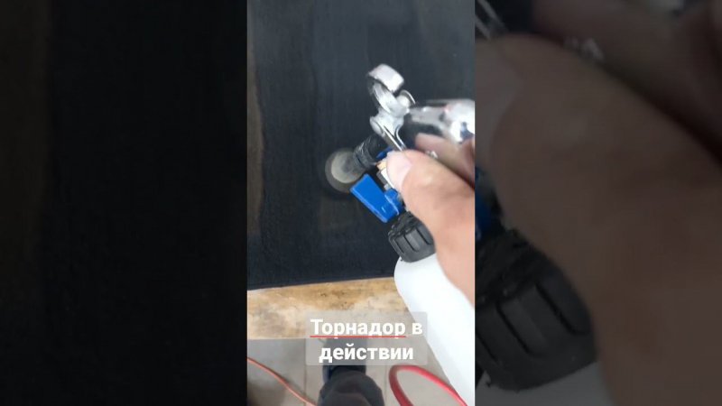 Торнадор