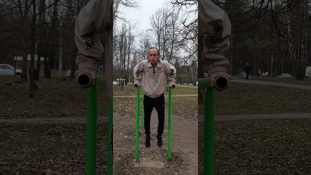 Отжимания на брусьях на количество, 65 раз! смотреть онлайн