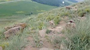 Это известная гора Сусактау. Дарует энергию и силу всем, кто на неё взбирается.