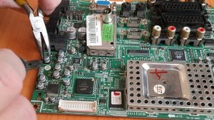 Ремонт main BN41-00878A срыв изображения, полосы, помехи, плохой приём эфирного телевидения.