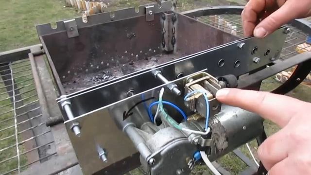 мангал з електроприводом