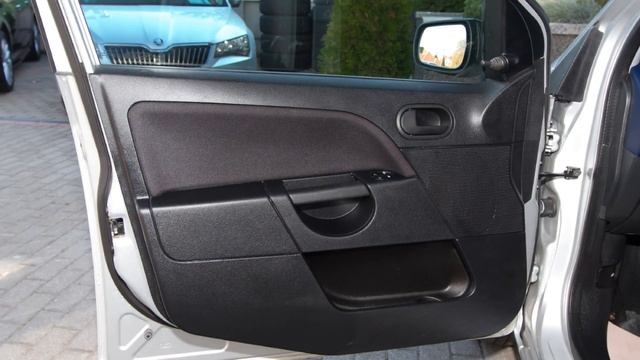 FORD FIESTA 1.3 Magic Vez. Szervizkönyv ++ HIBÁTLAN ++ смотреть онлайн