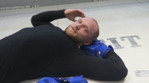 Боец ММА Вадим Доча жестоко атакует Юрия Спасокукоцкого на ринге