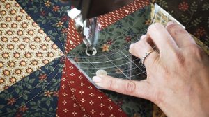 Quilting. Стежка квилта из треугольников. Часть 2. Стежка лоскутных треугольников