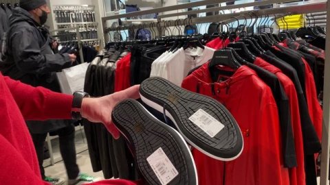 ARMANI. Новая коллекция. Аутлет La Roca Village - 26.03.2022. #armani