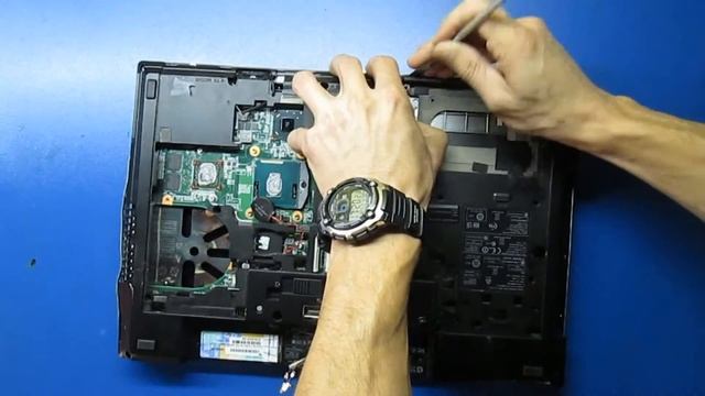 HP Elitebook 8570p fully disassembly смотреть онлайн