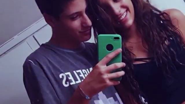 Le foto più belle di Iris Ferrari e Simone Ludovico? смотреть онлайн