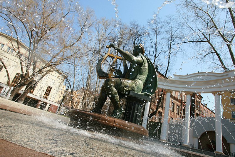 Собянин: Сад "Аквариум" в центре Москвы благоустроят к осени / События на ТВЦ