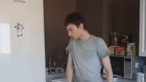 ТАНЕЦ БРАЙАНА ПОДХОДИТ ПОД ЛЮБУЮ ПЕСНЮ 3